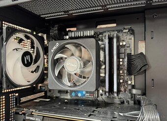 Ryzen 5 1600 AF\16GB\GTX 1080 Ti\SSD\750W Zdroj - 7