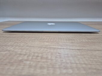 MacBook Air (13-inch, 2015) /Intel Core i5/8GB RAM/128GB SSD - 7
