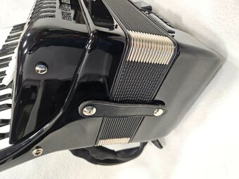 akordeon Weltmeister Saphir 120 basovy - 7