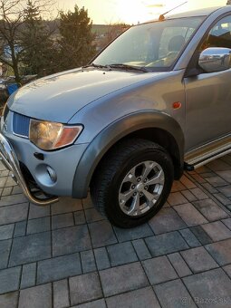 Mitsubishi l200 2 5did - 7