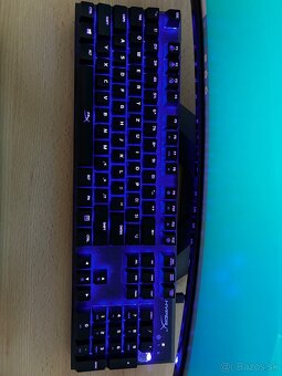 Herný PC (i7 9700k, RTX 2080 Ti, 32GB RAM, 2TB SSD - 7