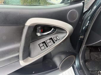 Toyota Rav4 2.2 D4D 4x4 - 7