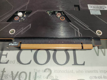 ASUS ROG STRIX AMD RX 5700 XT GAMING OC 8GB GDDR6 - 7