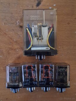 Relé Omron - 7