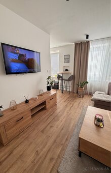 Prenajom 2 izbovy byt v centre mesta - 7