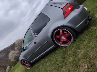 Golf 4 vr5 4motion r32 look - 7