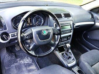 Škoda Octavia Combi 2.0 TDI PD Elegance 103kw 6M - 7