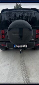 Land Rover Defender P400 - 7