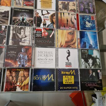 CD-čka...METALLIA,AC/DC,DOORS,TYPE O NEGATIVE,TWISTED SISTER - 7