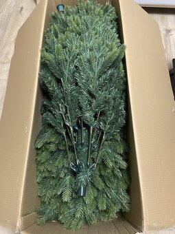 Vianočný stromček smrek 3D - 7