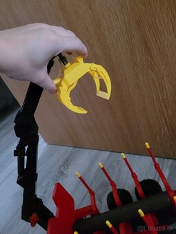 Prepravník dreva s nakladačom Bruder - 7