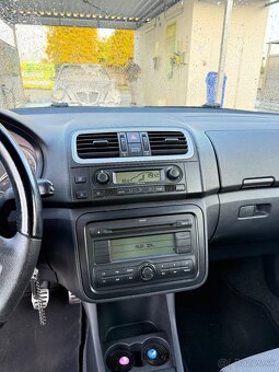 Predám Škoda Fabia II 1.9 TDI Sportline - 7