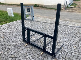 Nosič balíkov na manipulátor/vidly na balíky/sklopné hroty - 7