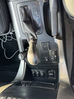 Toyota LandCrusier 120 Prado - 7