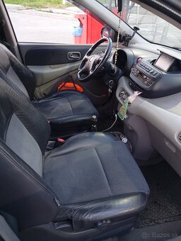 Almera Tino - 7