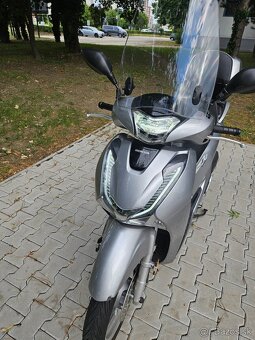 Honda SH125i ABS, 3300km, keyless, LED svetlá, plexi, kufor - 7