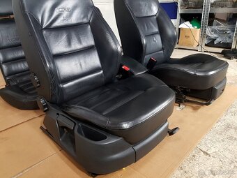 Predám celokožené sedačky Škoda Octavia 2 RS Facelift Combi - 7