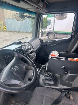 Mercedes atego - 7