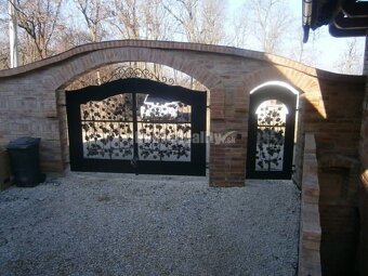 Chatkový komplex šiestich chát na predaj v obci Podhájska  - 7