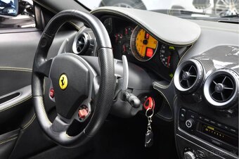 Ferrari F430 4.3 V8 F1 60th Anniversary Edition z roku 2007 - 7