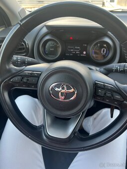 Toyota Yaris 1.5 dynamic Force 2021 - 7