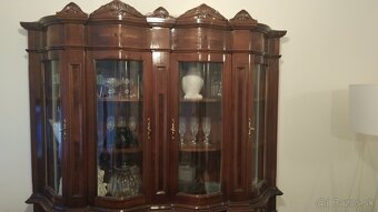 Talianská štýlová dvojdielna skriňa - 7