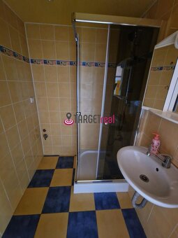 PREDAJ : veľký 2 izbový byt s výmerou 75 m2 s možnosťou prer - 7