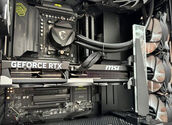 Ryzen 9 7950X3D\64GB\RTX 5080\SSD\1200W Zdroj - 7