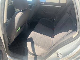 Volkswagen golf - 7