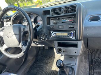 TOYOTA RAV 4 - 7