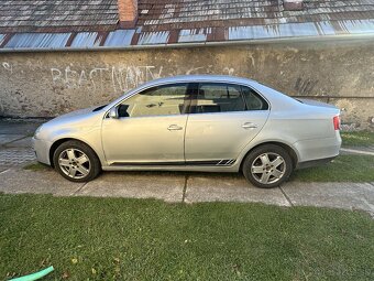 Volkswagen Jetta 2.0 TDI 103 kW – 2006 – strieborná - 7