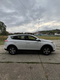 Toyota RAV4 2.0 Benzín - 7