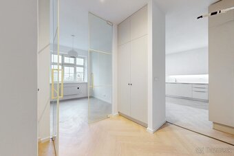 EXKLUZÍVNE 2-izb zrekonštruovaný byt STARÉ MESTO - 7