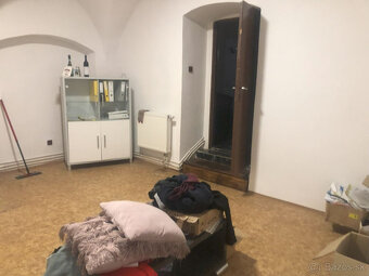 Atraktívne obchodné priestory na námestí Spišská Nová Ves - 7