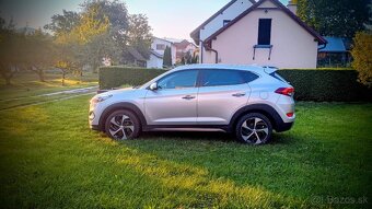 Hyundai Tucson 2.0 CRDi Style 4x4 - 7