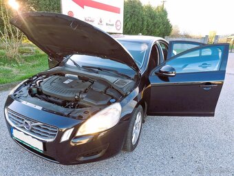 Volvo S60 2,0 D3 6kwalt automat 100kw r.v. 2013/2014 sedan - 7