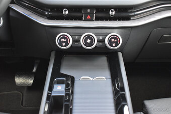 Škoda Superb Combi 1.5TSi DSG L&K LED Virtual Assist - 7