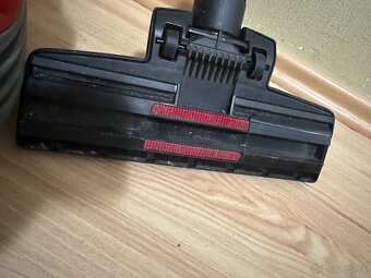 ELECTROLUX vysávač 1400W ako NOVÝ - 7