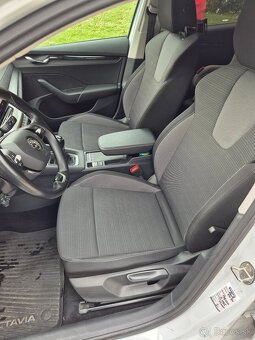 Škoda Octavia combi 2.0 TDI - 7