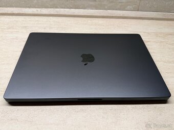 MacBook Pro 16" M3 Pro 12-CPU 18-GPU, 18GB, 512GB - 7