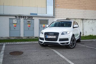 Audi Q7 3.0 Turbo Benzín Quattro 7Miest - 7