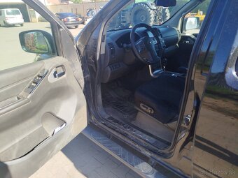 Nissan navara 3,0 v6 - 7