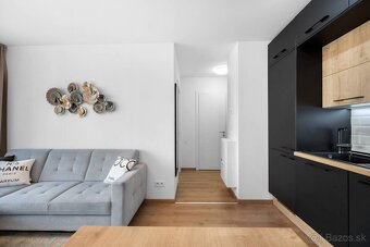NA PRENÁJOM; Fenomenálny 2,5-izbový apartmán s garážovým stá - 7