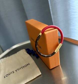 Louis Vuitton Daily Confidential náramok , pc 275€ - 7
