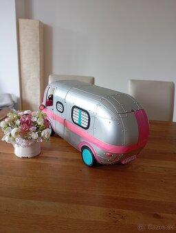 Veľký L.O.L. karavan - 7