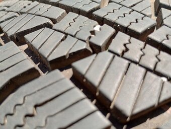 Predam 4ks pneu 165/70/r14 zimne 81TGeneral na diskoch 5x100 - 7