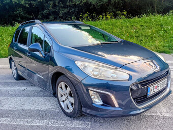 Predám Peugeot 308 SW 1.6 e-HDi Automat - 7