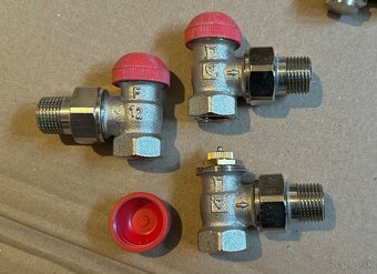 18x nove HERZ radiatorove ventily 1/2 - 7