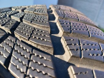 235/45 r19 zimne pneumatiky - 7