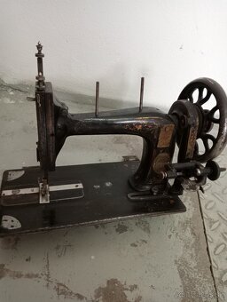 SINGER šijací stroj po renovácii - 7